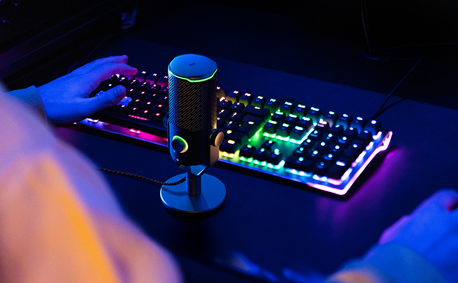 JBL Quantum Stream | エレクトレットデュアルコンデンサーUSBマイク
